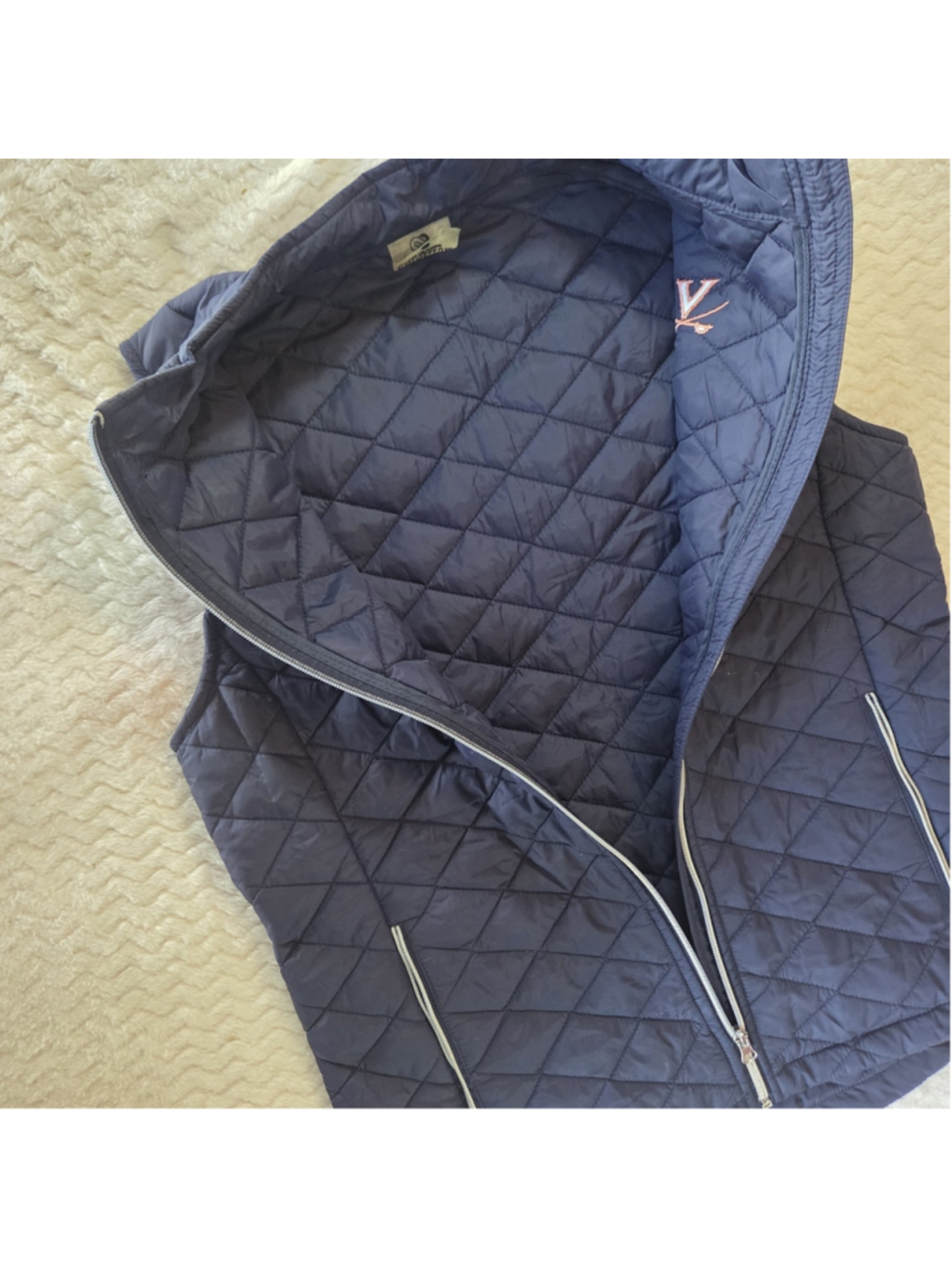 Women’s Colosseum Quilted Vest Embroidered Virginia Tech Logo - Picture 6 of 6